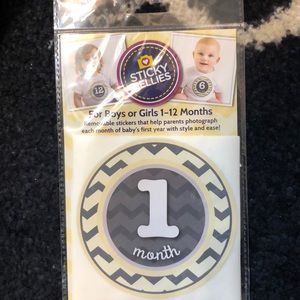 BNIB BABY GIFT OF MONTH AGE STICKY BELLIES 1-12mth